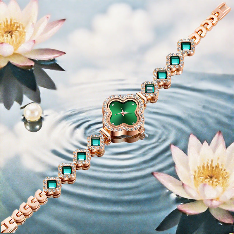 Source Factory Hot Sale Fashion Four-Leaf Clover Bracelet Quartz Watch Casual Versatile Women's Watch