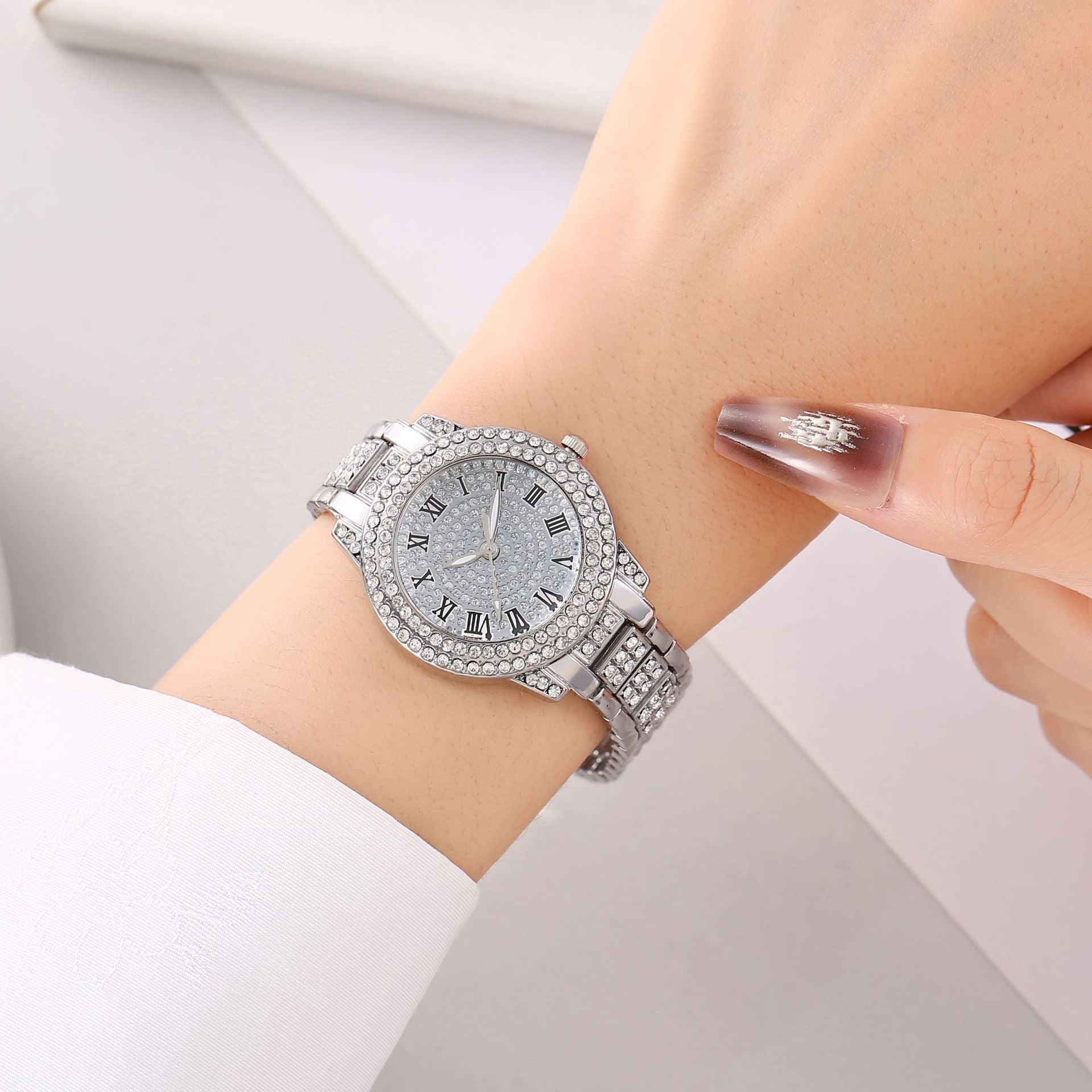 Factory In-Stock Diamond-Studded Roman Pattern Women's Watch Starry Sky Diamond-Studded Quartz Fashion Women's Watch Bracelet Treasure Bowl