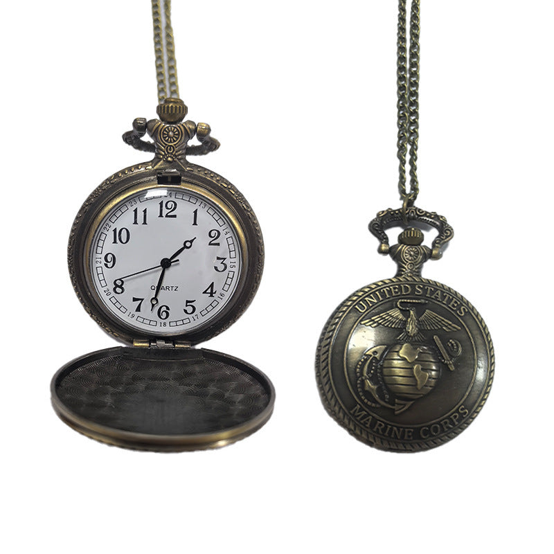 Vintage Flip Pocket Watch Classic Collection Gift for Men and Women Necklace Quartz Watch Large Numbers Elderly Hanging Watch Quartz Watch